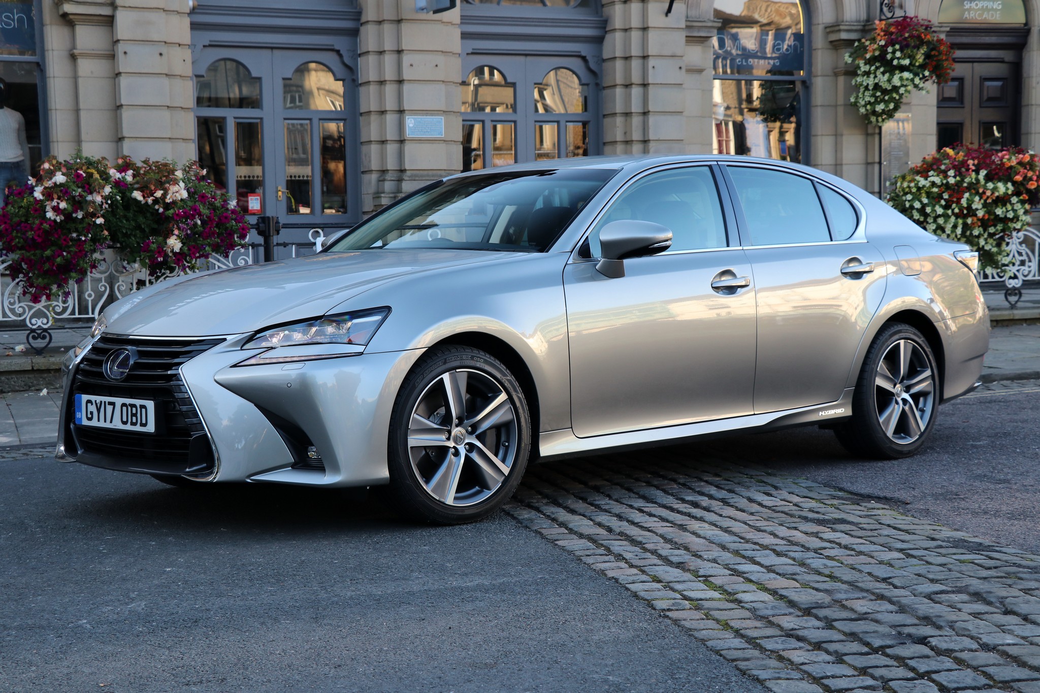 Lexus GS 450h Hybrid