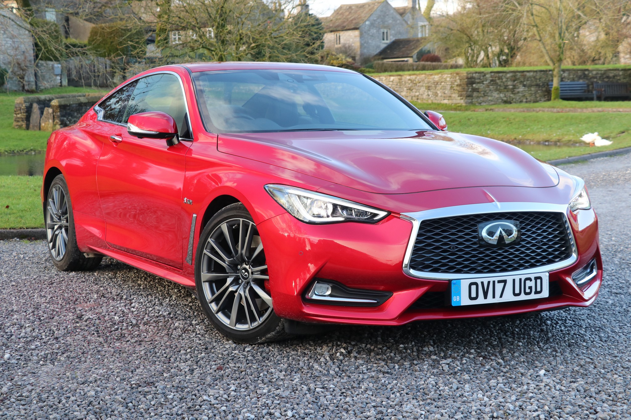 Infiniti q60 s