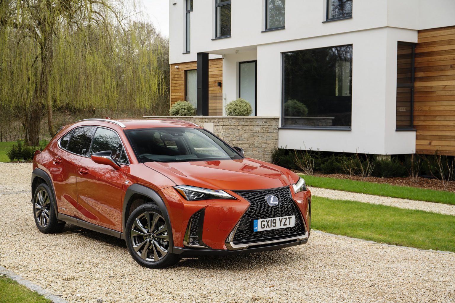 Lexus ux 250h характеристики